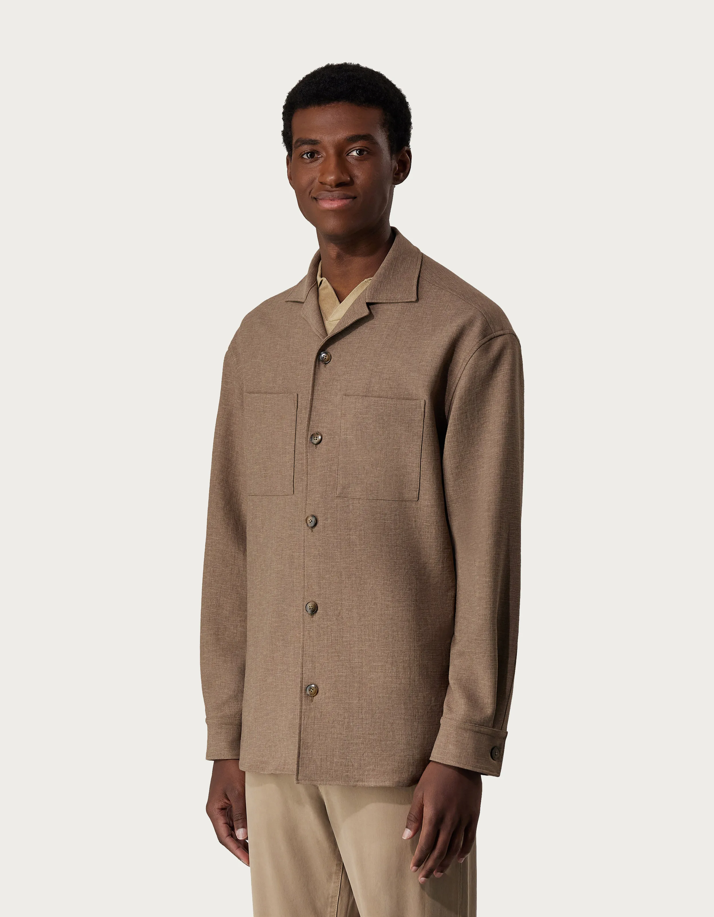 Sobrecamisa de tejido técnico arena 